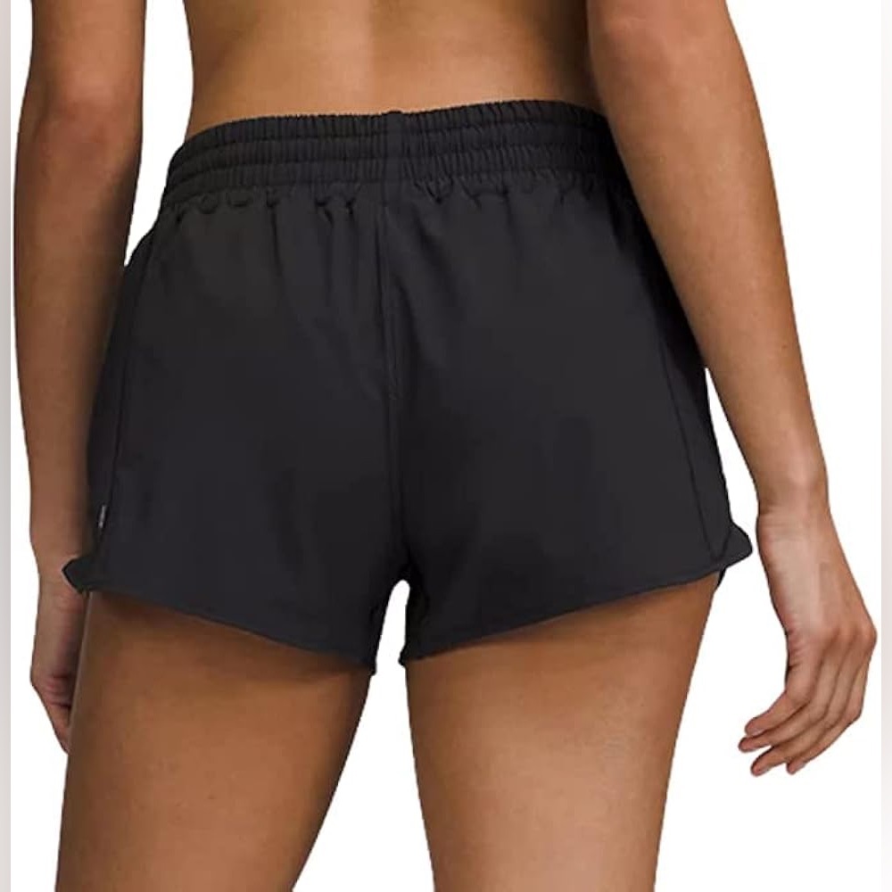 Lululemon Curvy Fit Hotty Hot Shorts High-Rise Long in Black, size 14 - Picture 13 of 16